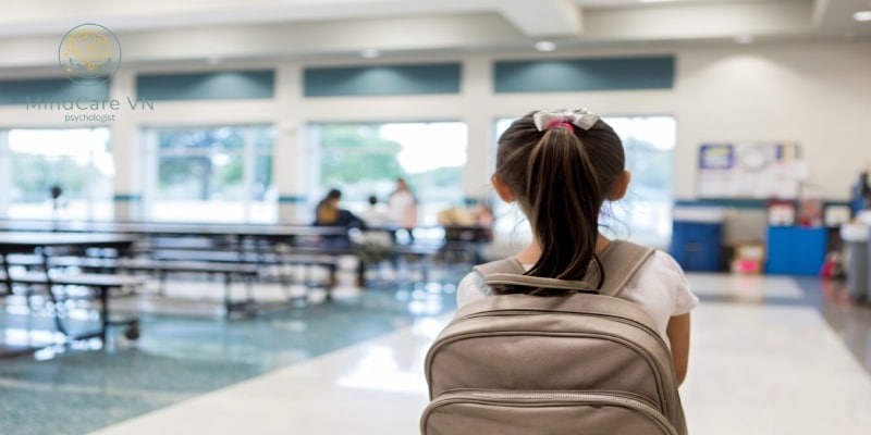 Lý do vì đâu mà trẻ sợ đến trường học