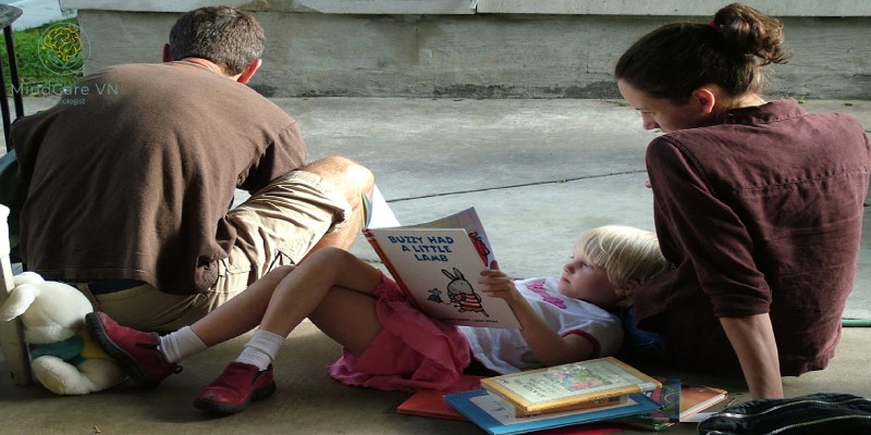 Sách Như Liều Thuốc - Đọc Sách Sớm Quyết Định Sức Khỏe Tinh Thần Cho Trẻ